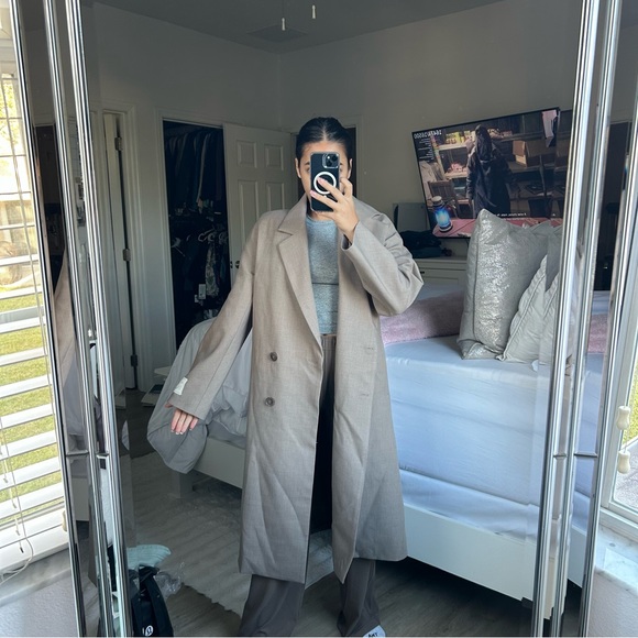 Aritzia The Slouch™ Coat - (Re)ssential in Taupe